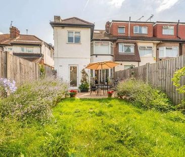 Hall Road, Isleworth, TW7 - Photo 1