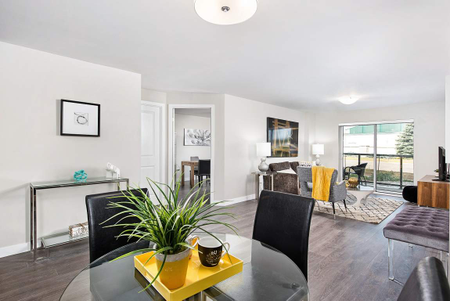 220 Ira Needles Blvd - Photo 4