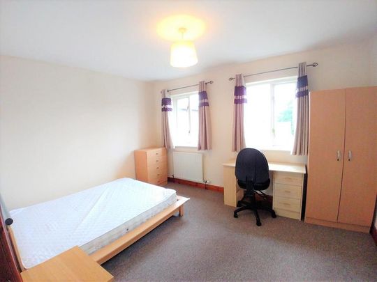 3 bedroom private hall to rent - Photo 1