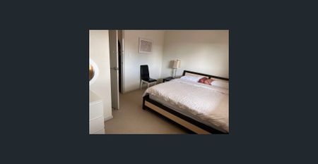 Beautiful FURNISHED Family Home - Stair Lift - Perfect for Disabled or Elderly Person - Photo 5