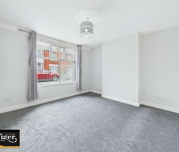 Westfield Road, Blackpool, FY1 - Photo 2