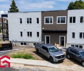 1 room apartment of 75m² in Salaberry-de-Valleyfield - Photo 1