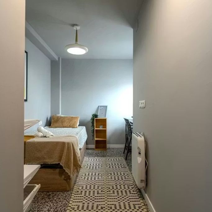 Carrer de Manuel Martí, Valencia, Valencian Community 46021 - Photo 2