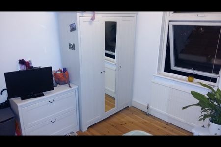 Room in a Shared House, Ethelbert Road, SW20 - Photo 5