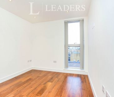 2 bedroom apartment to rent Great Suffolk Street, London, SE1 - Photo 3