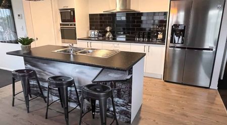 Spacious 3 bedroom home in Wigram - Photo 5