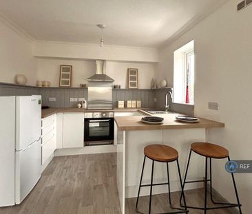 1 bedroom flat to rent - Photo 5