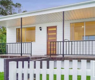 Charming Cottage In Central Location - Photo 5