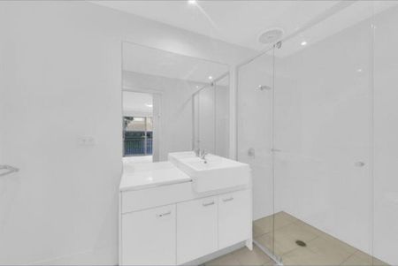 Carseldine - Photo 5