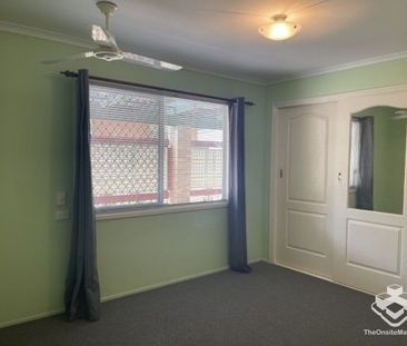 4 Bedroom 2 Bathroom 4 Car - Photo 6