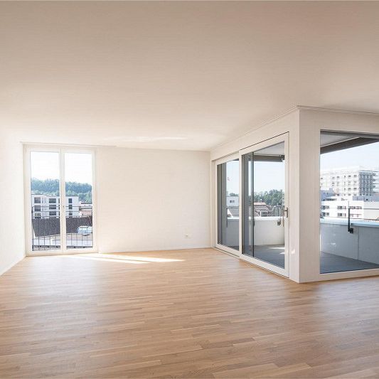 Moderne 4.5-ZWG im Herzen von Neuhausen! - Photo 1