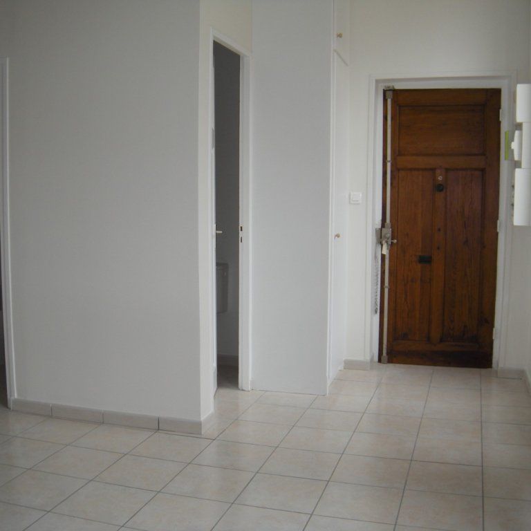 APPARTEMENT T3 A LOUER LYON 4EME ARRONDISSEMENT Grande Rue-Bertone - Photo 1