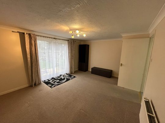 Searles Drive, London - Photo 1