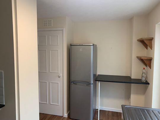 2 bedroom house to rent Akister Close, Buckingham, MK18 - Photo 1