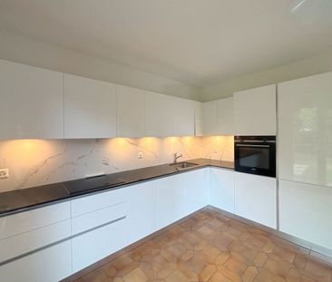 Charmante villa rénovée de 5.5P au calme absolu avec une belle vue - Photo 2