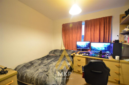 4 bedroom apartment to rent - Photo 5