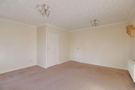 3 bedroom end of terrace house to rent - Photo 3