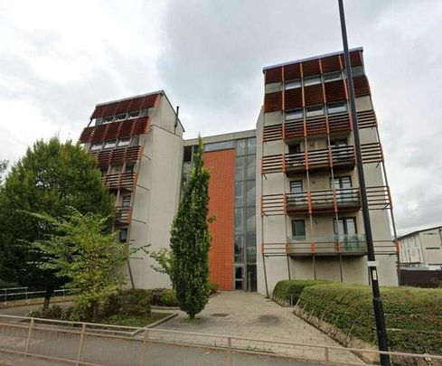 Radcliffe House, Ashton Old Road, M11 - Photo 1