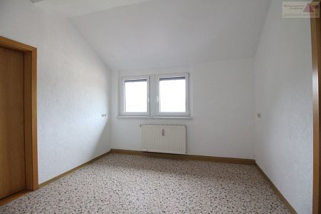 Helle 2-Raum-Wohnung in Aue zu vermieten - Foto 3