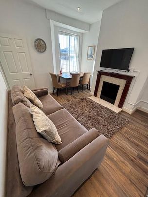 5 bedroom terraced house to rent - Photo 1