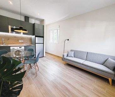 APARTMENT WITH LARGE TERRACE, MODERN, AIR CONDITIONING, COMMUNITY P... - Photo 3