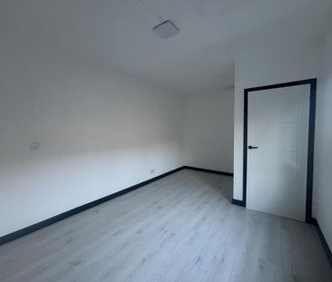 4 bedroom ground floor flat to rent - Photo 3