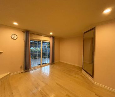 For Lease - 20 Meadowlands Boulevard Unit# 18, Hamilton, Ontario - Photo 1