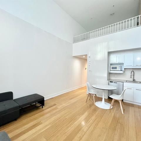 1212 Rue Bishop - Photo 1