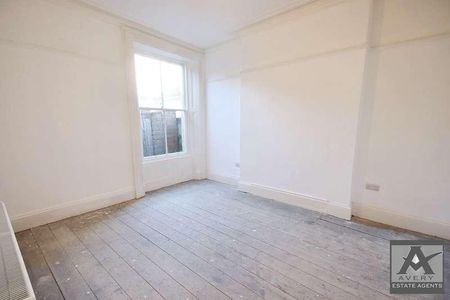 Shrubbery Terrace, BS23 - Photo 4