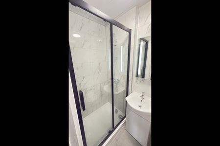 Studio Flat, Bulmershe Road, RG1 - Photo 5