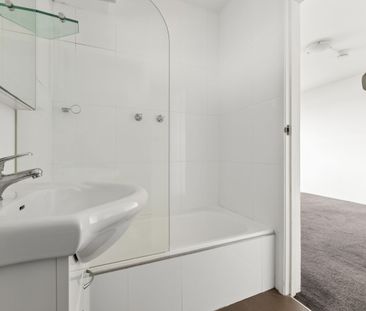 69/45 Macleay Street, Potts Point NSW 2011 - Studio For Rent | Domain - Photo 2