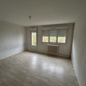 Location - Appartement T3 - 62 m² - Montbéliard - Photo 2