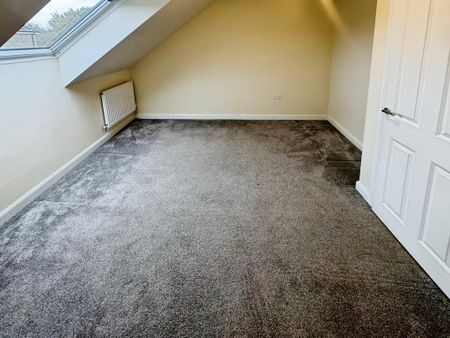 4 bedroom semi-detached house to rent - Photo 5
