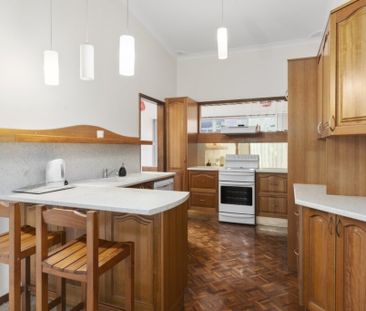 A Family Home with Breathtaking Views and Unmatched Convenience - Photo 4