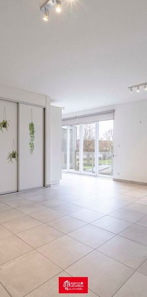 Appartement te huur in Tournai voor € 700 met 1 slaapkamer - Photo 1