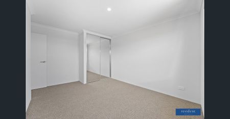 Modern, Low-Maintenance Living in a Brand-New Home - Photo 5