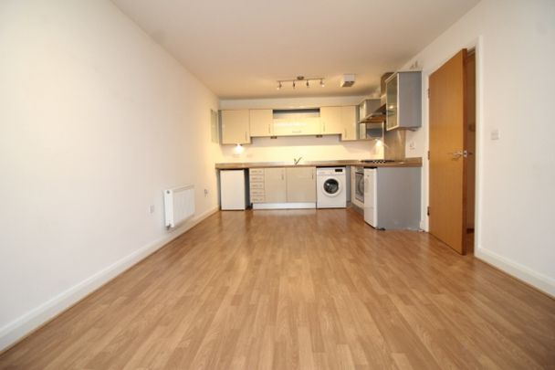 2 Bedroom Apartment - Photo 1