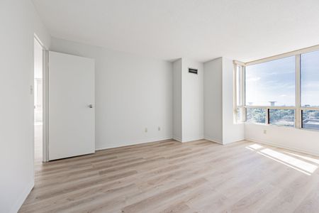 For Lease - 5765 Yonge Street Unit# 1602, Toronto, Ontario - Photo 3