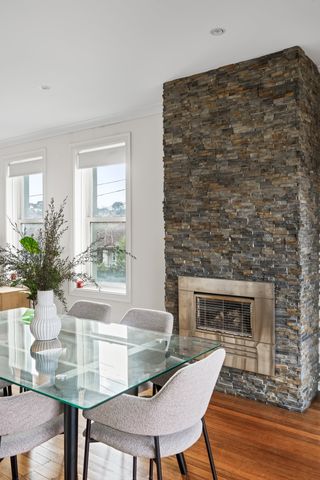 Spacious, Effortless Inner-City Living - Photo 5