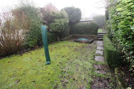 Skinpit Lane, Sheffield, S36 - Photo 2