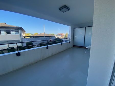 Location Appartement 2 pièces 46m² TALENCE 33400 - Photo 4