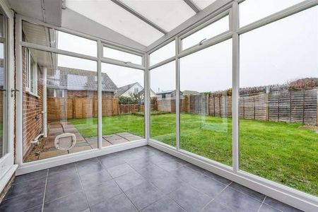 Bracklesham Close, Bracklesham Bay, PO20 - Photo 4