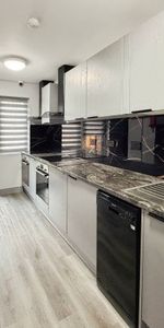 Bournemouth Park Road, Southend - Photo 3