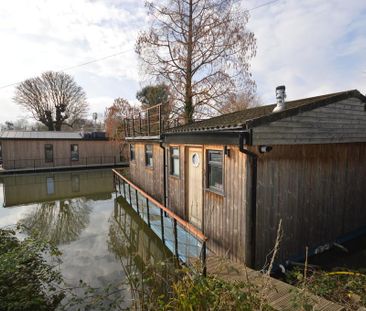 2 bedroom property to rent - Photo 1