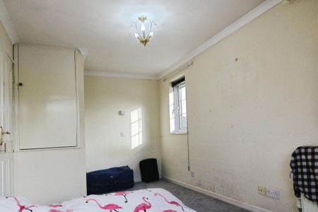 Hinksey Close, Langley - Photo 3