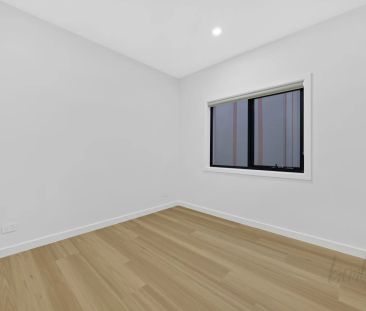 BRAND NEW LUXURY LIVING IN DEVELOPING ESTATE OF WOLLERT - Photo 3