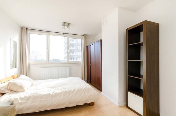 3 bedroom flat to rent - Photo 1