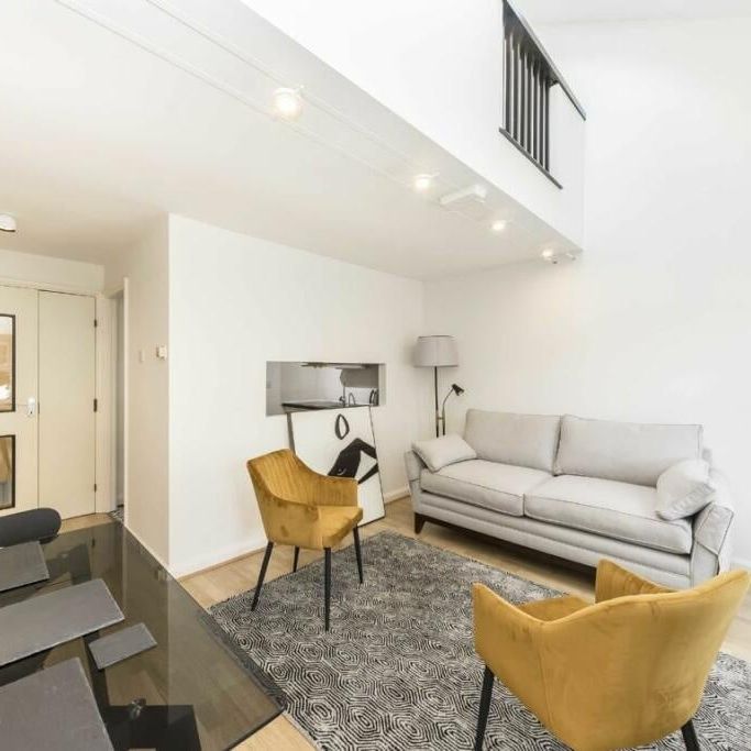 2 Bed Maisonette, Wordsworth Road, SE1 - Photo 1