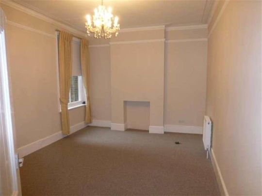 High Street, Southend On Sea, SS1 - Photo 1