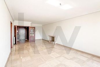 Apartamento T3 em Lisboa